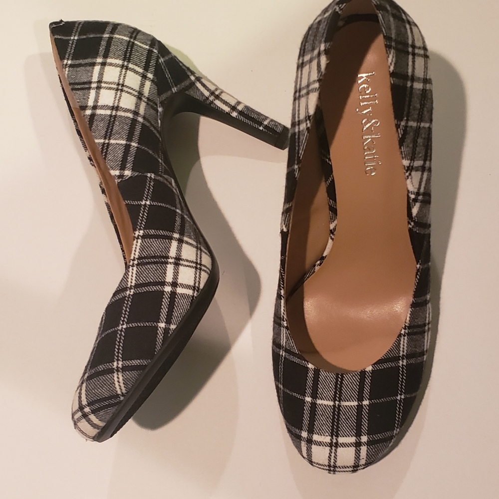 Kelly & Katie Plaid Heels - NEW 7.5